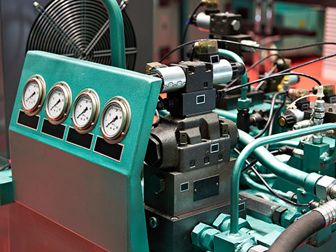 Choosing a Pressure Gauge for Pneumatic Applications: Key Factors to Consider